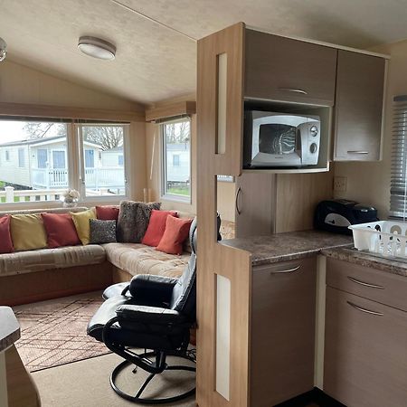 Cosy 3 Bedroom Caravan, South Cerney Exteriör bild