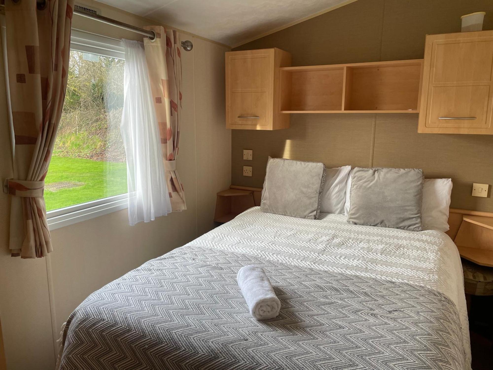 Cosy 3 Bedroom Caravan, South Cerney Exteriör bild